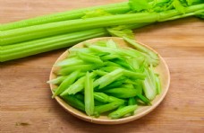 绿色叶子芹菜图片