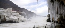 黄河第一瀑壶口冬天图片