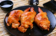 台湾小吃美食节台湾烤鸡翅包饭图片