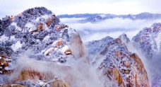 华山雪景图片