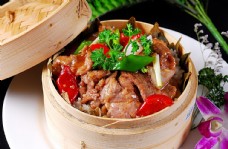 亚洲美食荷叶牛肉蒸饭图片