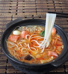 炒饭砂锅米线图片