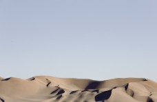 天空沙漠图片