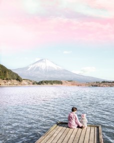 情侣度假日本富士山图片