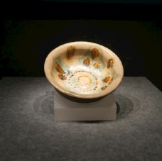 远古陶器图片