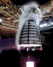 航天器载人火箭图片