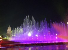 大雁塔喷泉图片